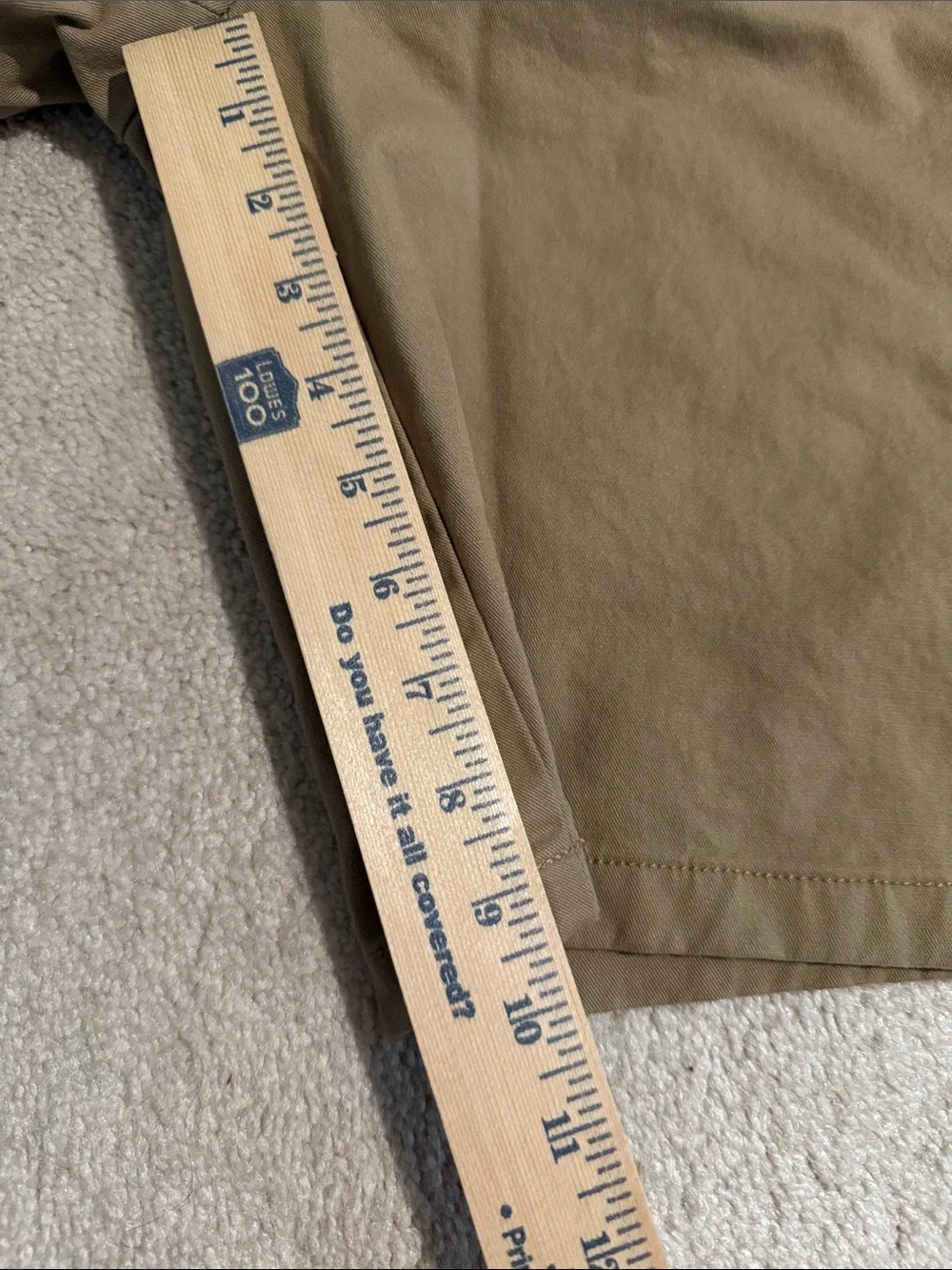 Old Navy Men's Khaki Flat-Front Ultimate Slim Built-in Flex Shorts
